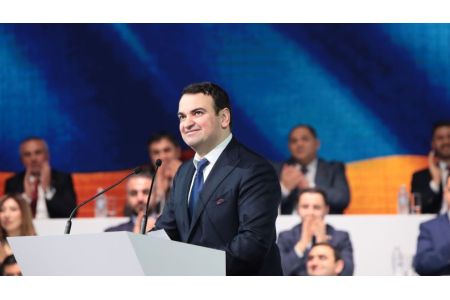 "Сильная Армения" представила свои программы развития страны жителям Сисиана и Гориса