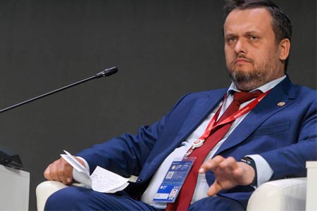 Чиновник: Россия не ведет переговоры о передаче Казахстану концессии на управление железными дорогами Армении
