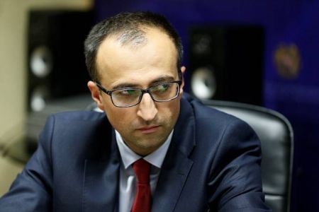 Minister: In Armenia, over 1,000 pensioners still not receiving their  pensions in cashless form