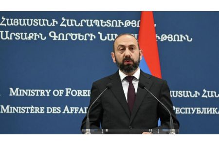 Мирзоян: По вопросу освобождения армянских пленных из Баку новостей нет