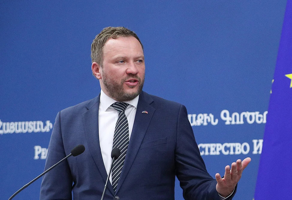 Глава МИД Эстонии: Мир между Арменией и Азербайджаном - это огромный исторический шаг вперед