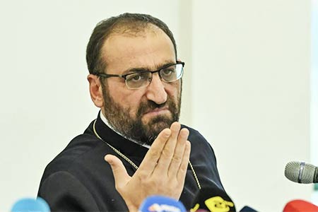 Суд оставил без изменения меру пресечения архиепископу Аршаку