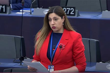 Փաշինյանի զինակիցը ԵԽԽՎ ամբիոնից ՀԱԵ-ին մեղադրել է երրորդ երկրների շահերը սպասարկելու համար և պարծեցել Երևանի ու Բաքվի միջև խաղաղությամբ