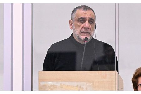  Ruben Vardanyan calls on RA Human Rights Defender to visit Armenian  prisoners in Baku 