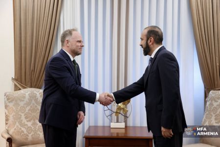 Armenian FM, NATO official discuss expansion of partnership