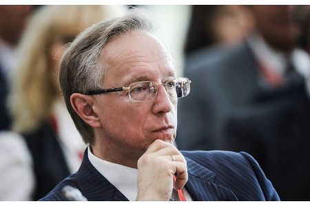 Russian Deputy FM: Armenia cannot dance at two weddings at the same  time