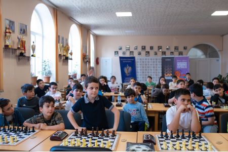 Ֆինանսական գրագիտության դասընթաց՝ պատանի շախմատիստների համար. Idram&IDBank