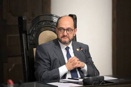 Руководитель аппарата премьер-министра отреагировал на сообщения армянских СМИ о его будущем в правительстве Армении