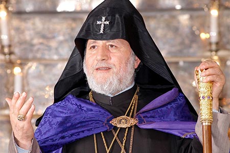 Гарегин II: мы переживаем национальные испытания, однако мы уверены, что с твердой верой и единством мы сможем преодолеть все жизненные трудности
