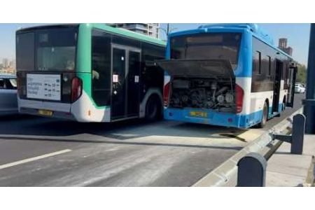 Bus catches fire on Kievs Bridge due to a turbine malfunction - no  injuries