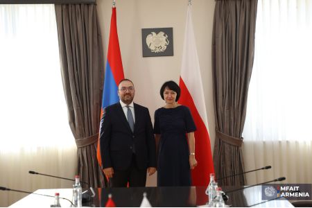 Armenia and Poland Agree to Expand Cooperation in Diplomatic Training and Education