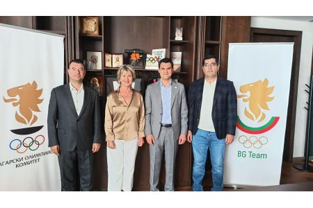 The President of the Armenian Tennis Federation discussed with his Bulgarian counterpart the possibility of cooperation in the field of tennis training.