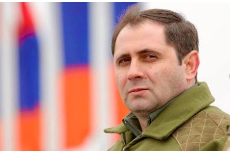 Министр обороны Армении отправился в Китай