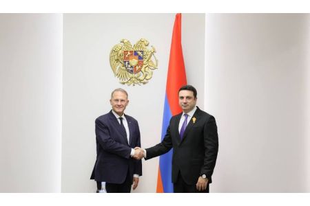 Հայաստանի Անվտանգության խորհրդի քարտուղարը իտալացի դիվանագետի հետ քննարկել է տնտեսական համագործակցության ակտիվացման հարցերը