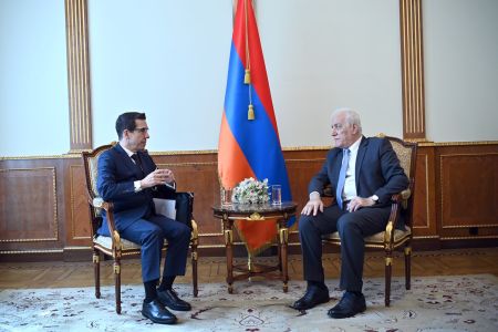 Президент Армении попрощался с послом Бразилии