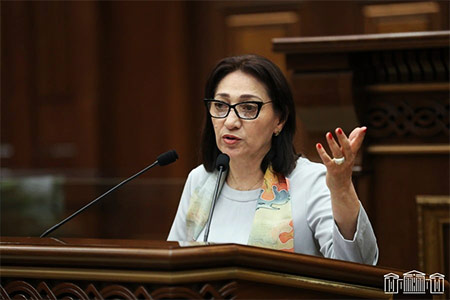ՀՀ Ազգային ժողովի հանձնաժողովի նախագահը հայտարարեց իր մտադրության մասին անձամբ մեկնել Բաքու՝ հայ ռազմագերիների հետ հանդիպելու համար։