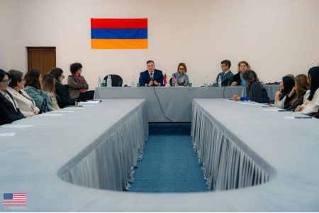 ԱՄՆ փոխդեսպանը Մարտունու բնակիչների հետ քննարկեց TRIPP նախագիծը