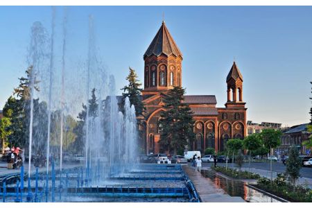 Happy holiday, city with soul and character - Russian House in Gyumri