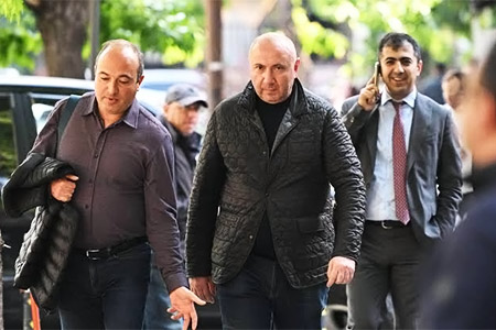Armenian intellectuals demanded transparency in the trial of the Mother Armenia leader