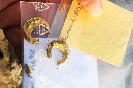 Artifacts from the Bronze, Iron, and Classical periods have been found in the ancient settlement of Metsamor.